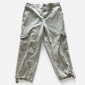 Old Navy Barrel-Leg Cargo Pants in Tan (XL)